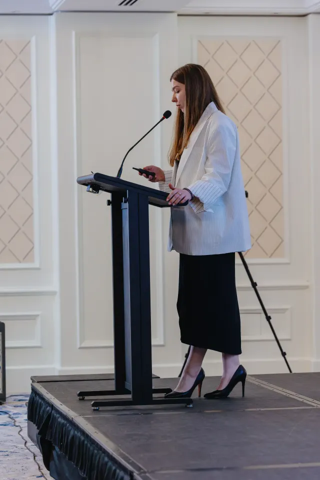 Мікрохірургічне обладнання для операцій на очах